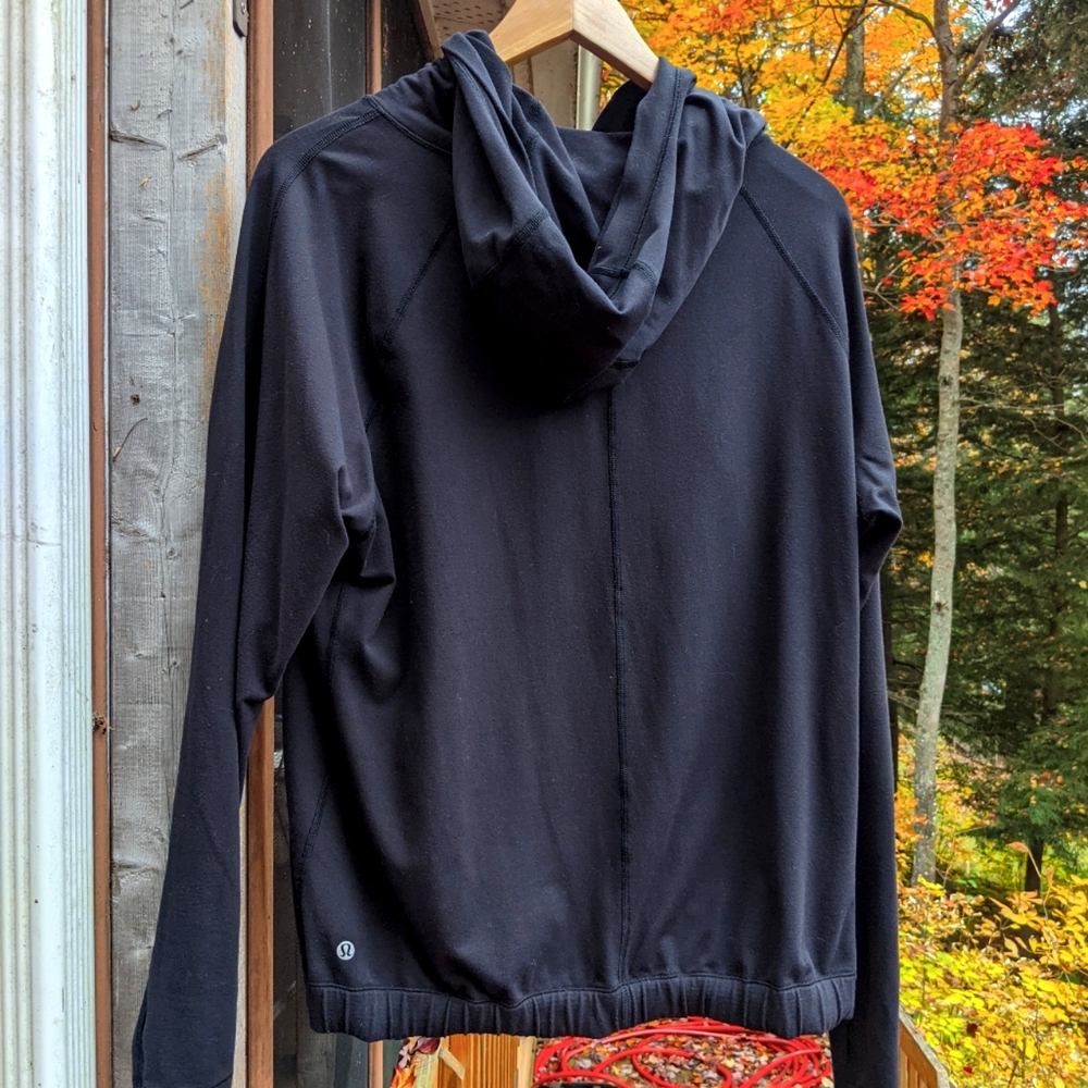 Lululemon Hoodie (circa 2010)